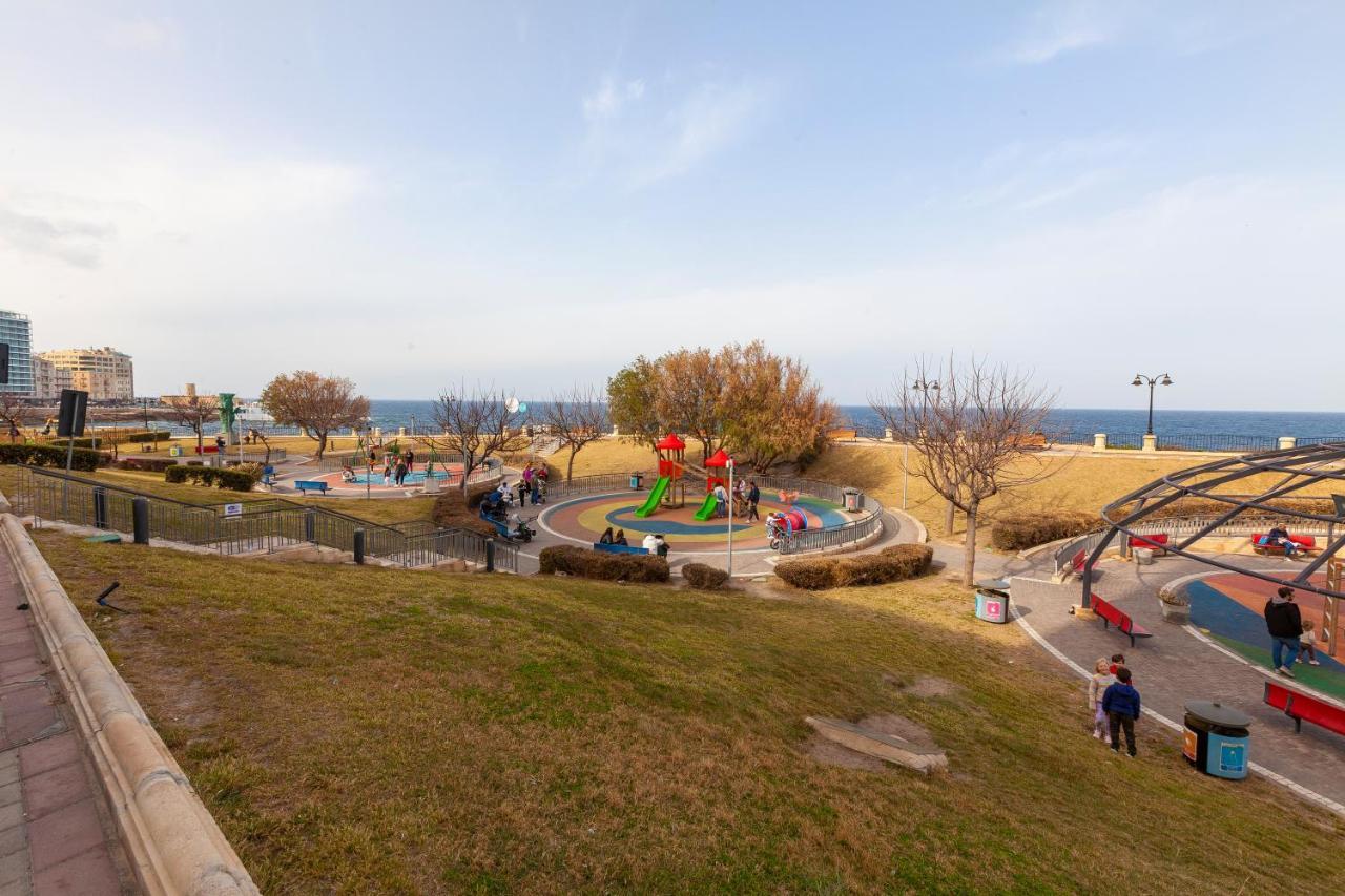Spacious Seafront Apt With Living, Sofa, Wifi & Ac By 360 Estates Sliema Eksteriør billede