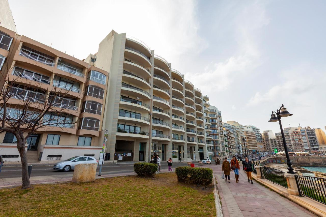 Spacious Seafront Apt With Living, Sofa, Wifi & Ac By 360 Estates Sliema Eksteriør billede