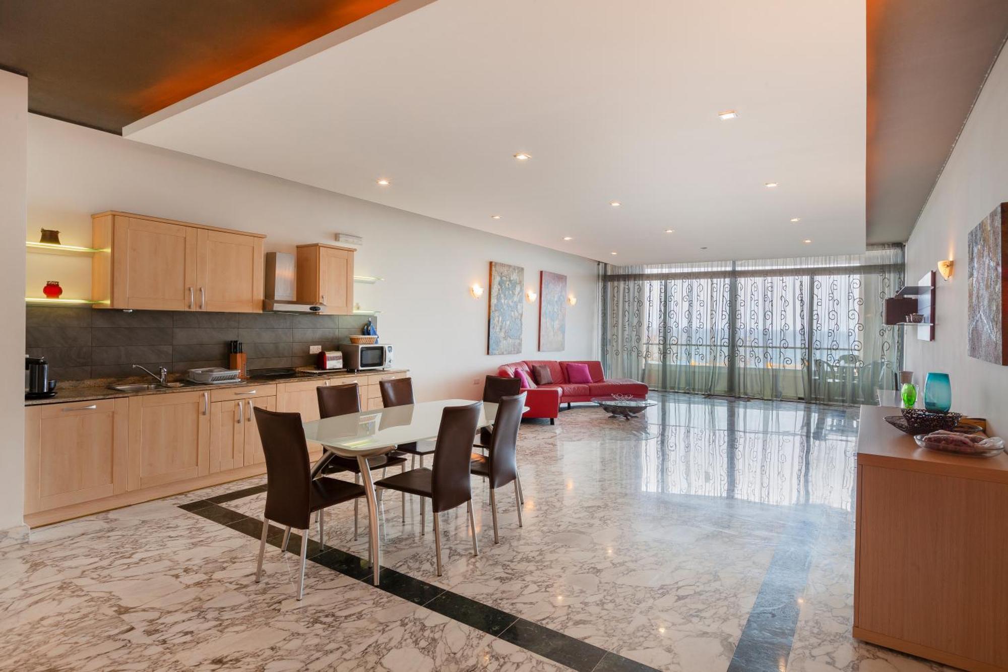 Spacious Seafront Apt With Living, Sofa, Wifi & Ac By 360 Estates Sliema Eksteriør billede